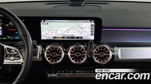 Mercedes-Benz EQB 2024 — photo 20