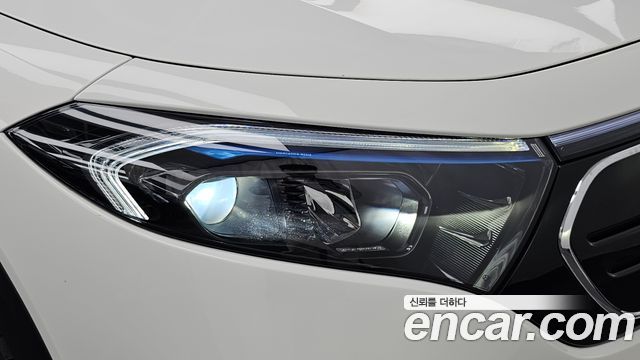 Mercedes-Benz EQB 2024 — photo 8