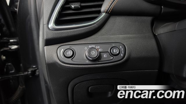 Chevrolet Korea Trax 2018 — photo 26
