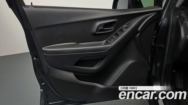 Chevrolet Korea Trax 2018 — photo 14