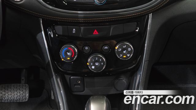 Chevrolet Korea Trax 2018 — photo 32