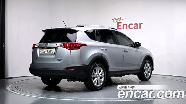 Toyota RAV4 2013 — photo 2