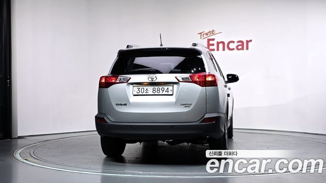 Toyota RAV4 2013 — photo 4