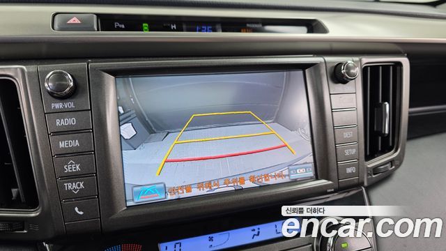 Toyota RAV4 2013 — photo 15