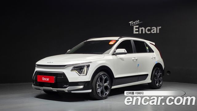 Kia Niro 2022 — photo 1