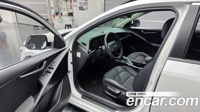 Kia Niro 2022 — photo 13