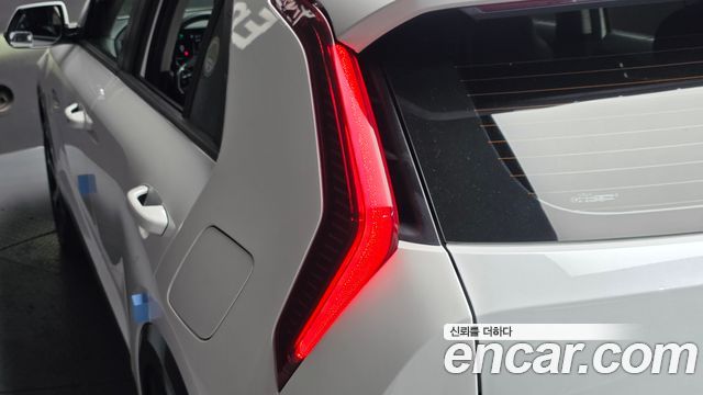 Kia Niro 2022 — photo 9