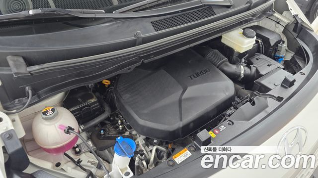 Hyundai Staria 2023 — photo 6