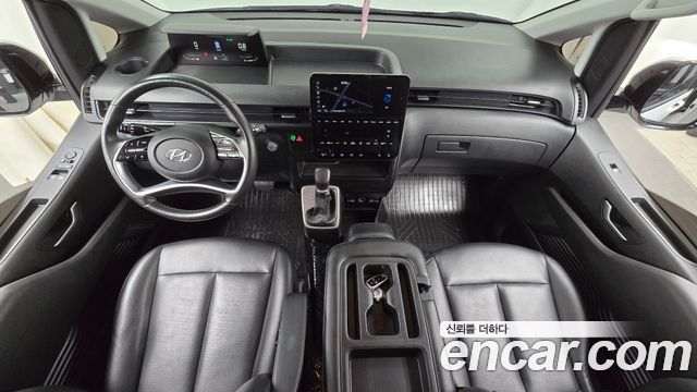 Hyundai Staria 2023 — photo 7