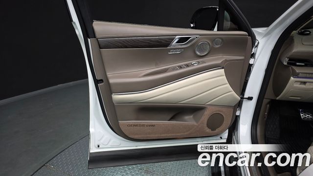 Genesis GV80 2020 — photo 14