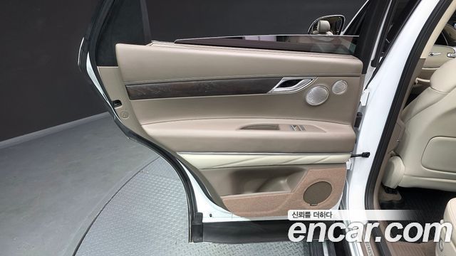 Genesis GV80 2020 — photo 15