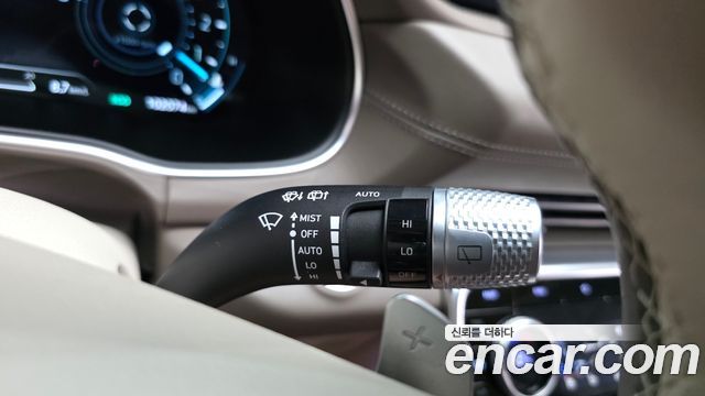 Genesis GV80 2020 — photo 28