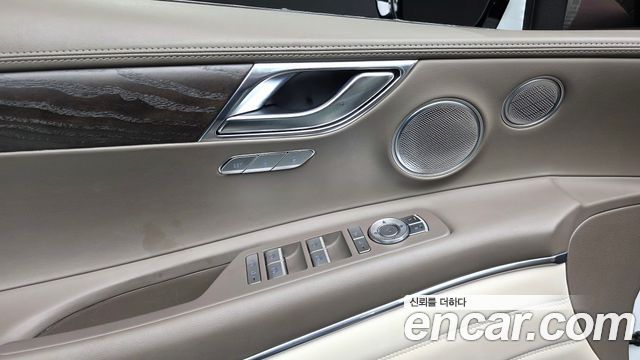 Genesis GV80 2020 — photo 29