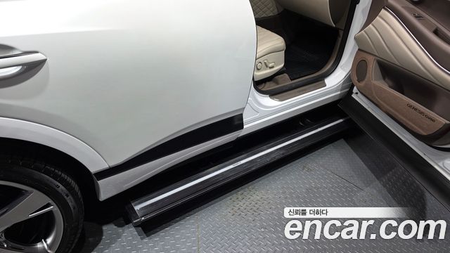 Genesis GV80 2020 — photo 30