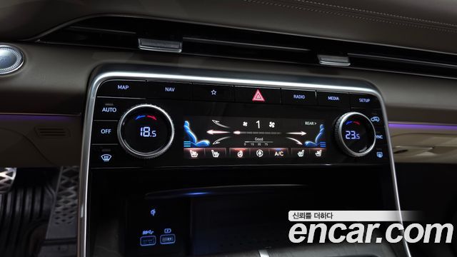 Genesis GV80 2020 — photo 31