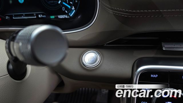 Genesis GV80 2020 — photo 33