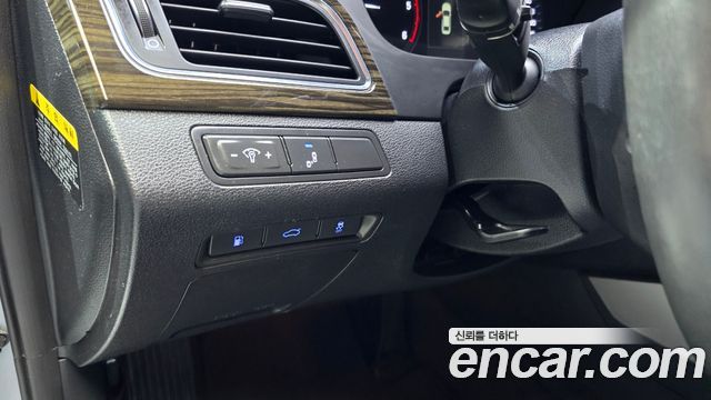 Hyundai Sonata 2016 — photo 25