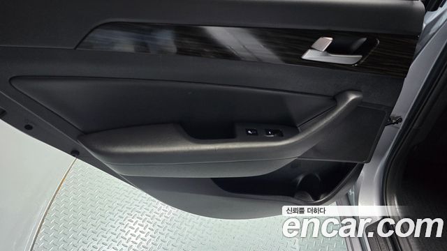 Hyundai Sonata 2016 — photo 15