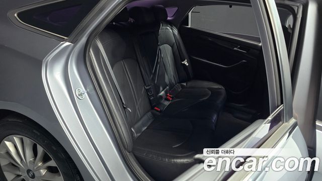 Hyundai Sonata 2016 — photo 16