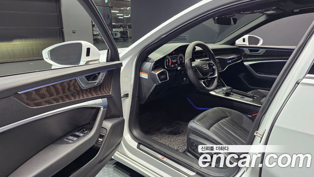 Audi A6 2021 — photo 13