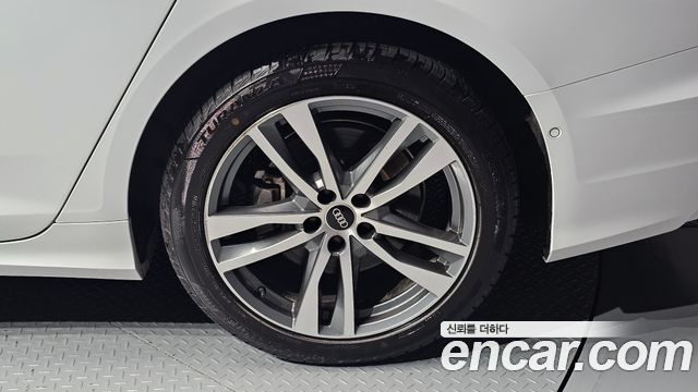 Audi A6 2021 — photo 7