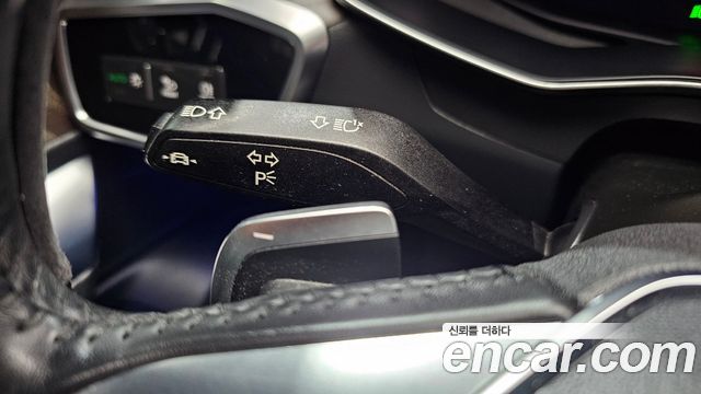 Audi A6 2021 — photo 27