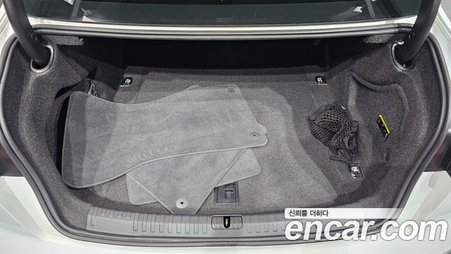 Audi A6 2021 — photo 34