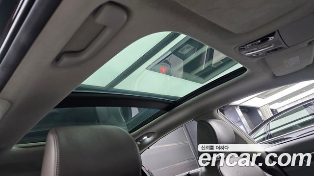 Kia K7 2019 — photo 17