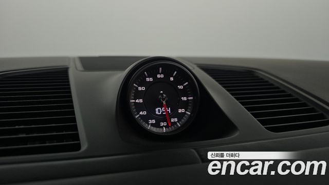 Porsche Cayenne 2021 — photo 24