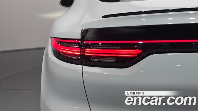Porsche Cayenne 2021 — photo 9