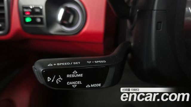 Porsche Cayenne 2021 — photo 30