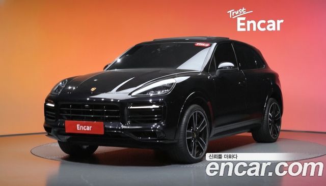 Porsche Cayenne 2020 — photo 1