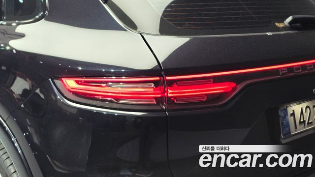 Porsche Cayenne 2020 — photo 9