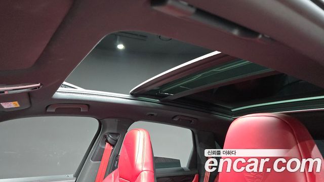 Porsche Cayenne 2020 — photo 34