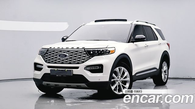 Ford Explorer 2021 — photo 1