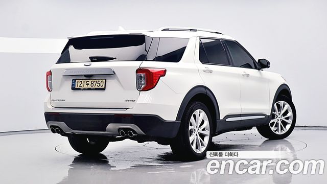 Ford Explorer 2021 — photo 4