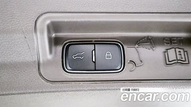 Ford Explorer 2021 — photo 18