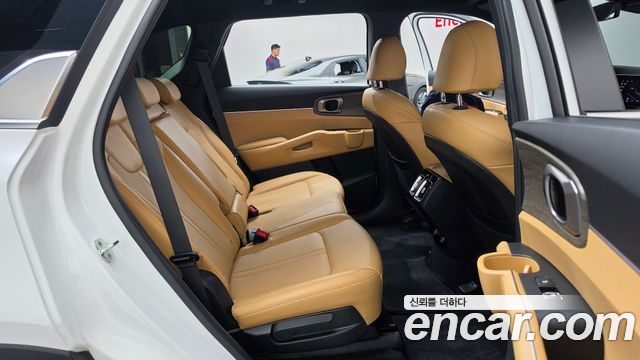 Kia Sorento 2023 — photo 17