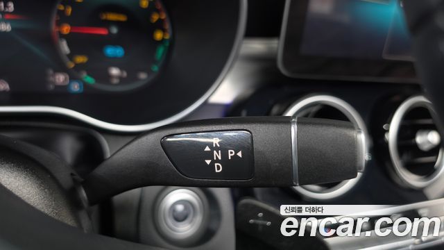 Mercedes-Benz GLC-Class 2021 — photo 12