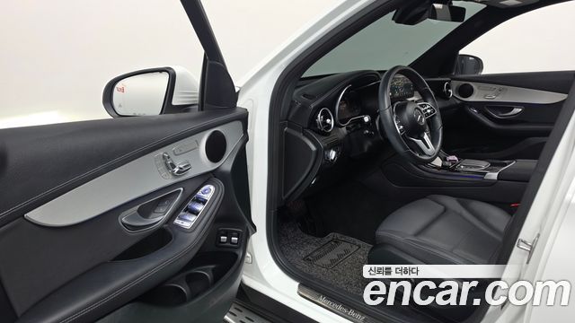 Mercedes-Benz GLC-Class 2021 — photo 13