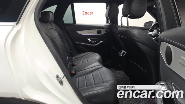 Mercedes-Benz GLC-Class 2021 — photo 17