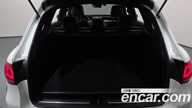 Mercedes-Benz GLC-Class 2021 — photo 25