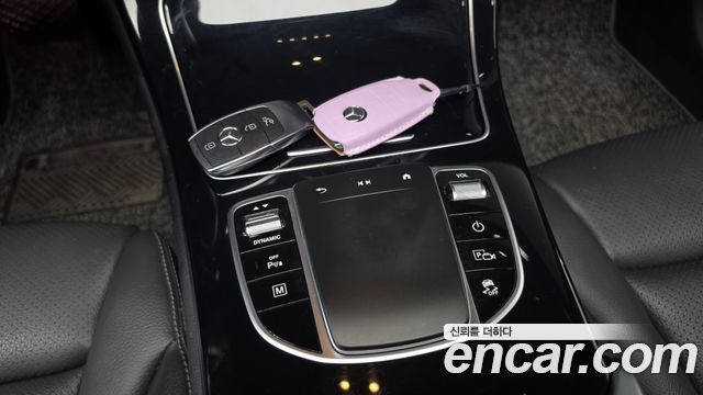 Mercedes-Benz GLC-Class 2021 — photo 26