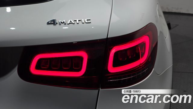 Mercedes-Benz GLC-Class 2021 — photo 9