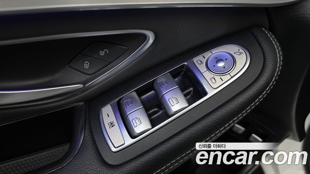 Mercedes-Benz GLC-Class 2021 — photo 29