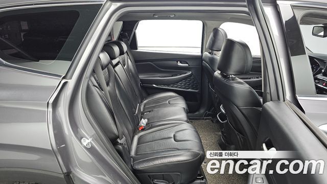 Hyundai Santafe 2019 — photo 11