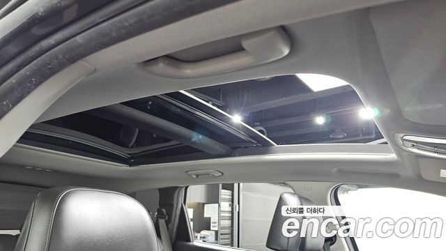 Hyundai Santafe 2019 — photo 18