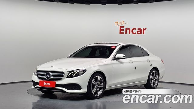 Mercedes-Benz E-Class 2019 — photo 1