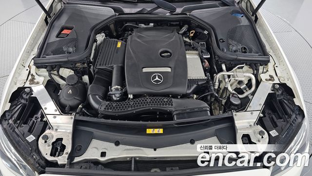 Mercedes-Benz E-Class 2019 — photo 6