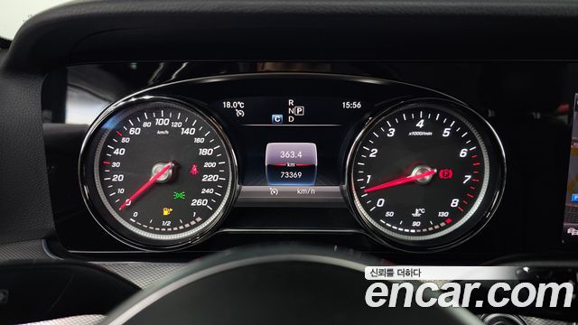 Mercedes-Benz E-Class 2019 — photo 11